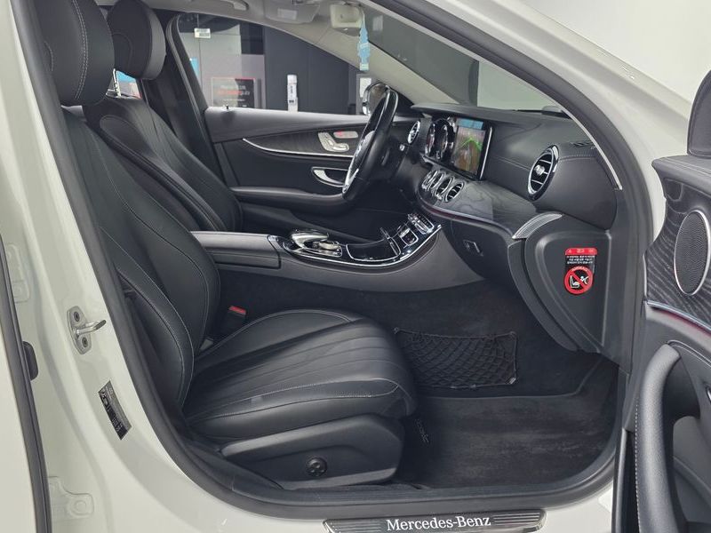 2020 Mercedes-Benz E-Class E220d 4MATIC Exclusive photo 11