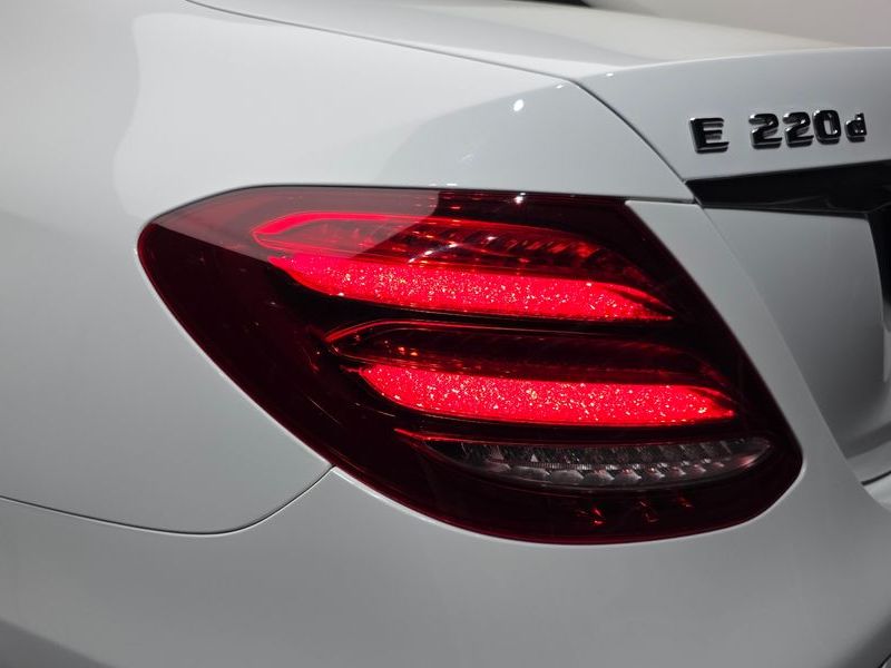 2020 Mercedes-Benz E-Class E220d 4MATIC Exclusive photo 23