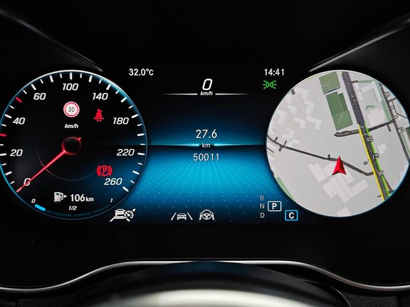 2021 Mercedes-Benz C-Class GLC220 d 4MATIC photo 8