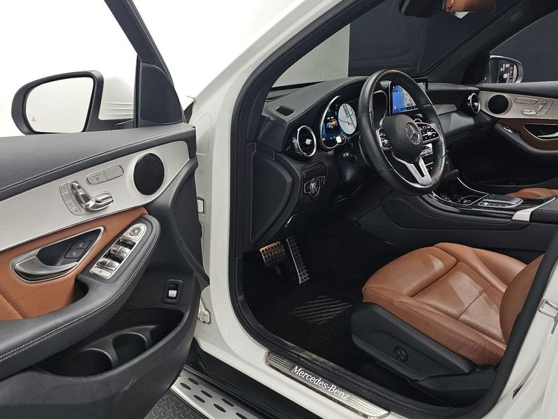 2021 Mercedes-Benz C-Class GLC220 d 4MATIC photo 11