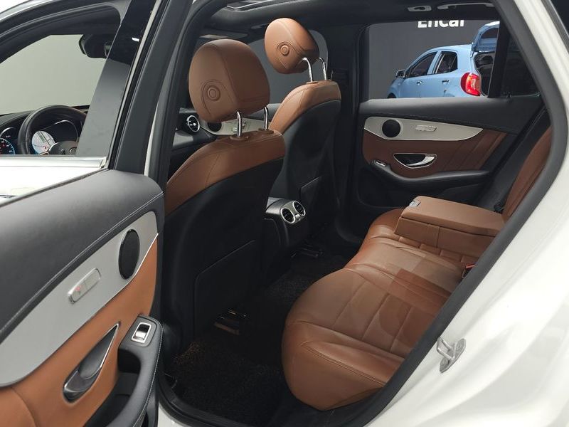 2021 Mercedes-Benz C-Class GLC220 d 4MATIC photo 12