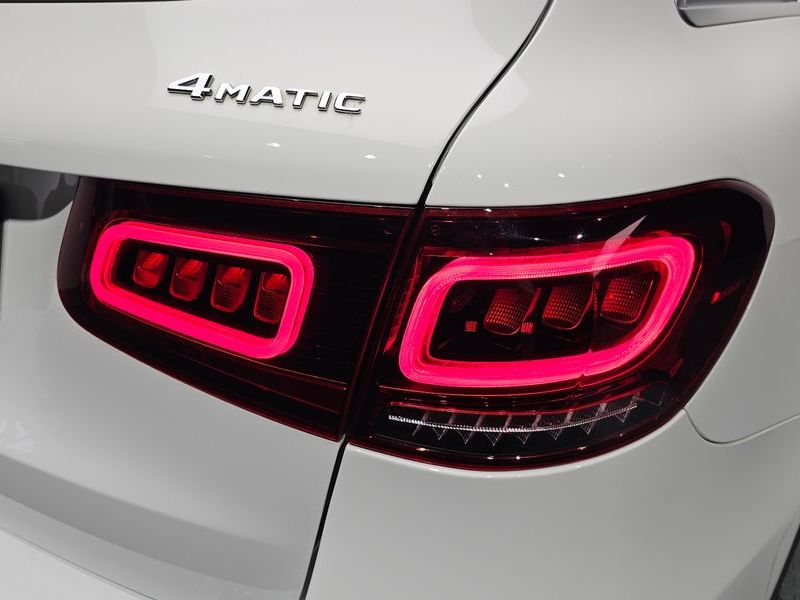 2021 Mercedes-Benz C-Class GLC220 d 4MATIC photo 23