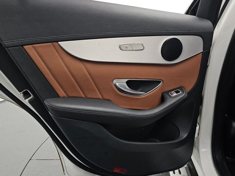 2021 Mercedes-Benz C-Class GLC220 d 4MATIC photo 25