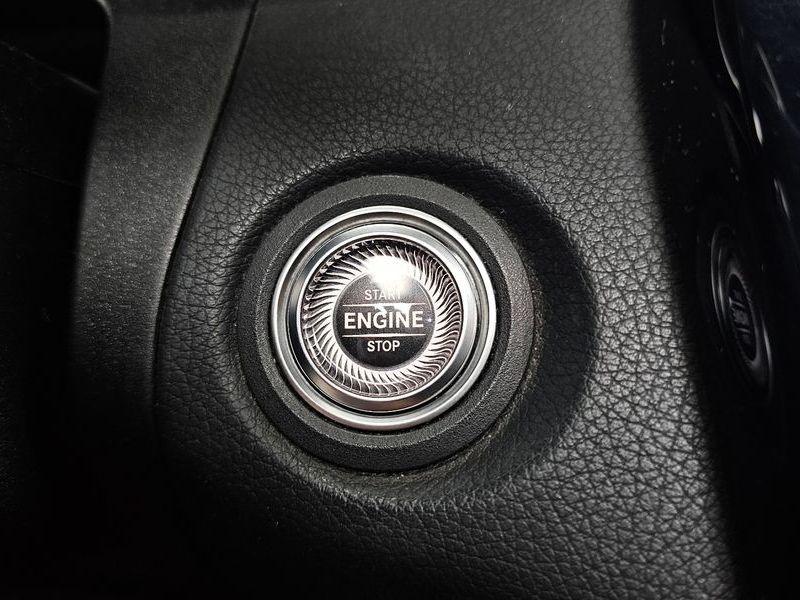 2021 Mercedes-Benz C-Class GLC220 d 4MATIC photo 30