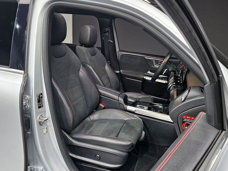 2020 Mercedes-Benz B-Class GLB250 4MATIC photo 12