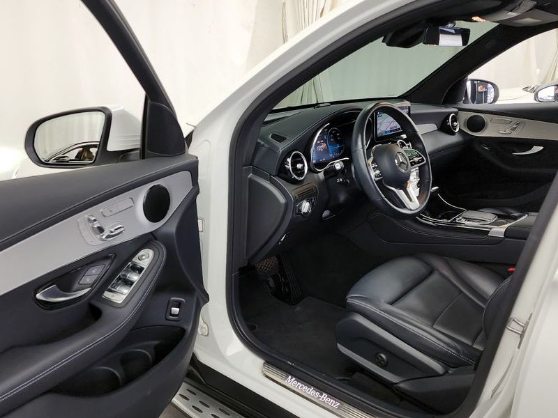 2021 Mercedes-Benz C-Class GLC220 d 4MATIC photo 10
