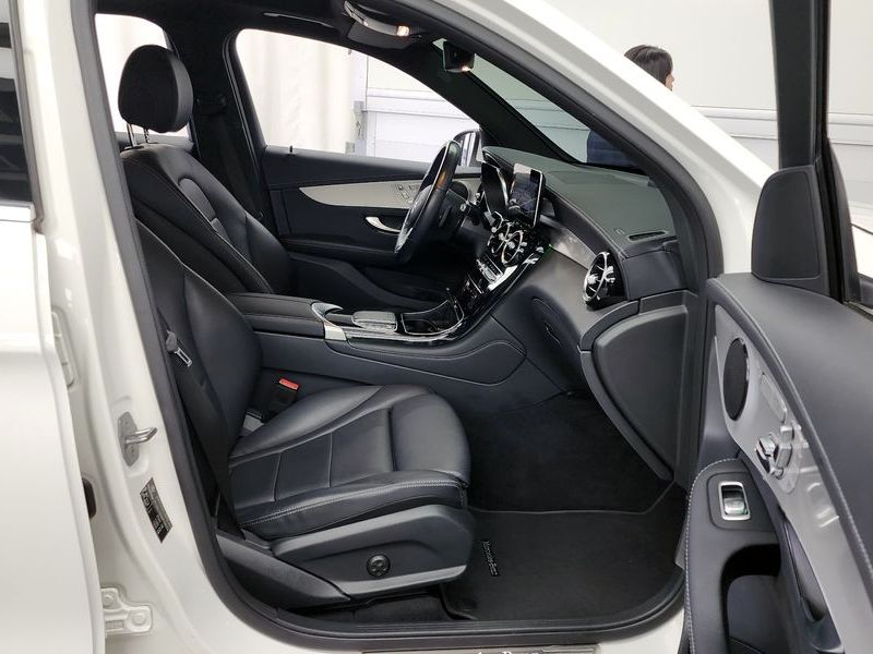 2021 Mercedes-Benz C-Class GLC220 d 4MATIC photo 11