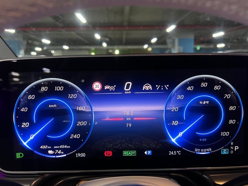 2026 Mercedes-Benz EQE V295 EQE350+ photo 8