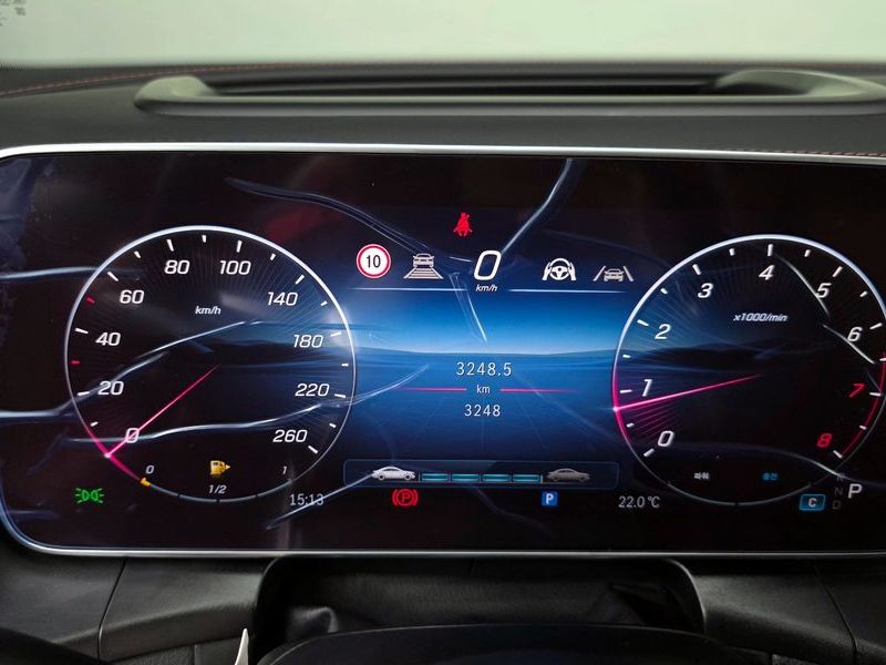 2026 Mercedes-Benz C-Class GLC300 4MATIC AMG Line photo 8