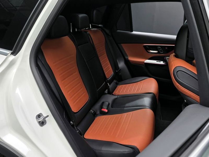 2026 Mercedes-Benz C-Class GLC300 4MATIC AMG Line photo 11