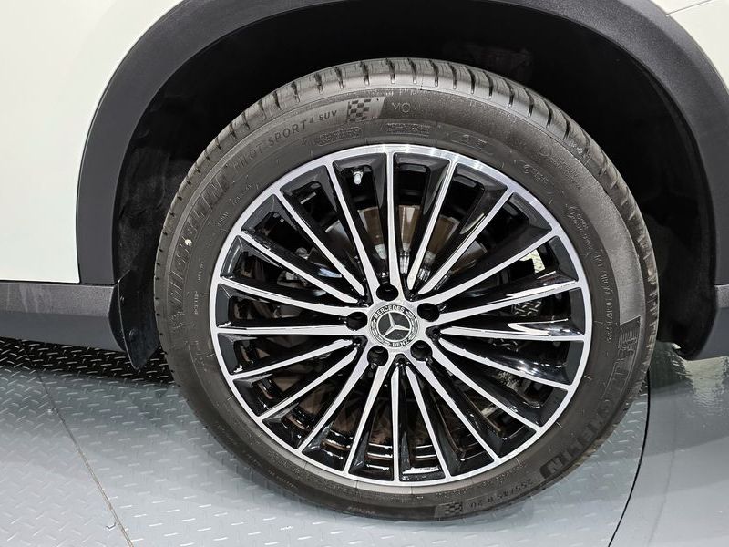 2026 Mercedes-Benz C-Class GLC300 4MATIC AMG Line photo 21
