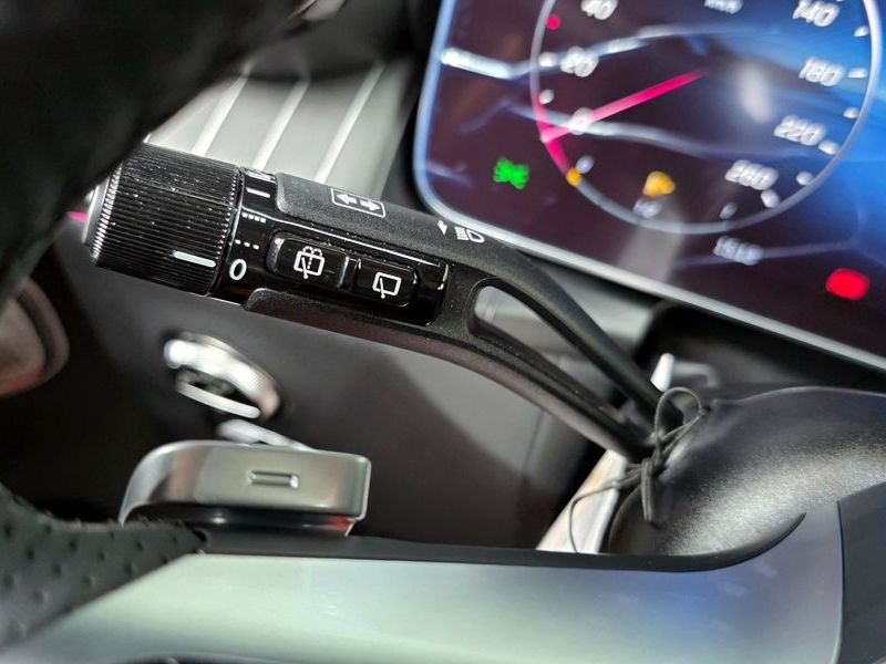 2026 Mercedes-Benz C-Class GLC300 4MATIC AMG Line photo 28