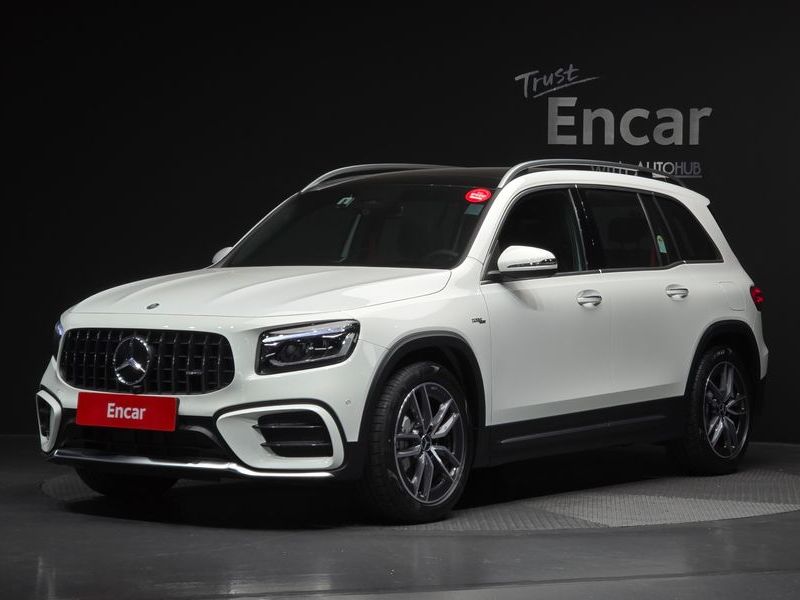 2025 Mercedes-Benz B-Class AMG GLB35 4MATIC photo 1