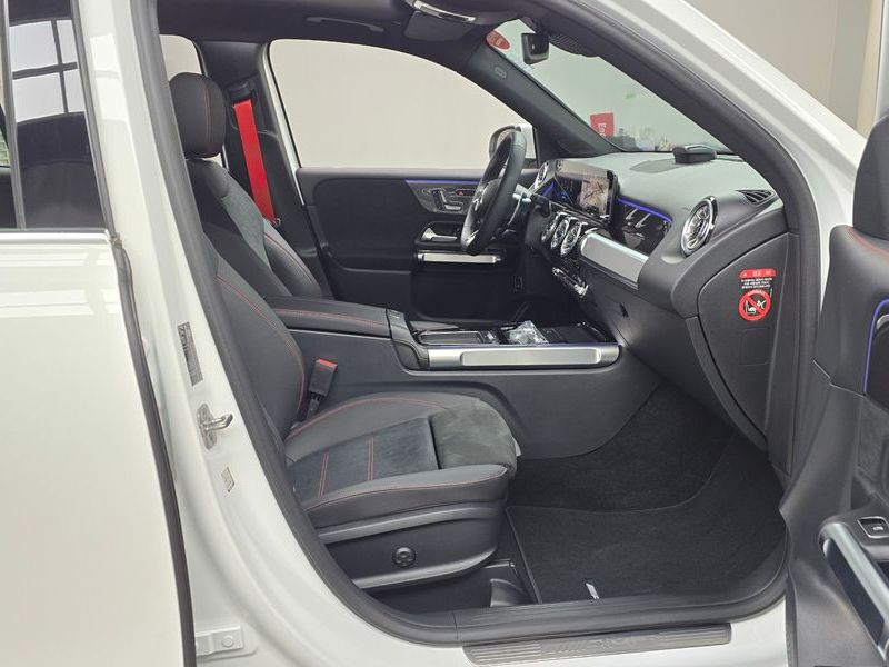 2025 Mercedes-Benz B-Class AMG GLB35 4MATIC photo 11