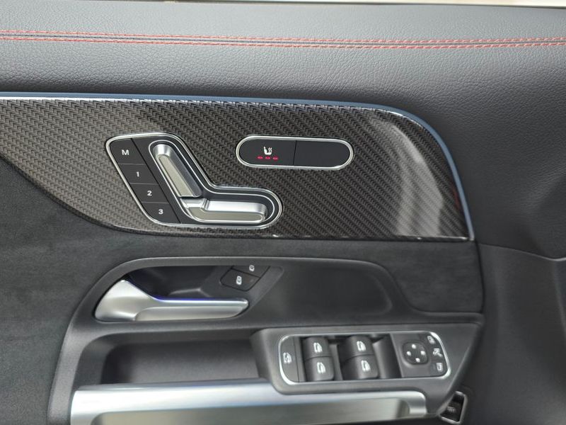 2025 Mercedes-Benz B-Class AMG GLB35 4MATIC photo 18