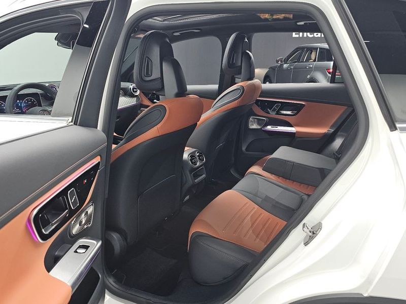 2026 Mercedes-Benz C-Class GLC300 4MATIC AMG Line photo 12