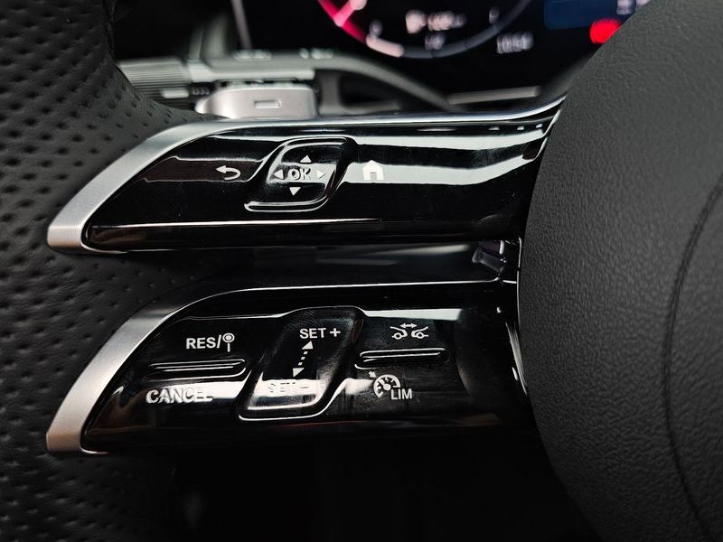2026 Mercedes-Benz C-Class GLC300 4MATIC AMG Line photo 27