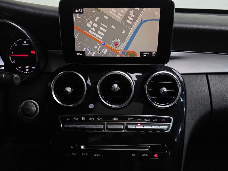 2018 Mercedes-Benz C-Class C220 d 4MATIC photo 14
