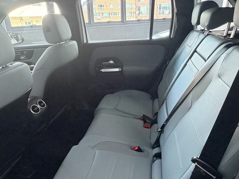 2025 Mercedes-Benz B-Class AMG GLB35 4MATIC photo 8