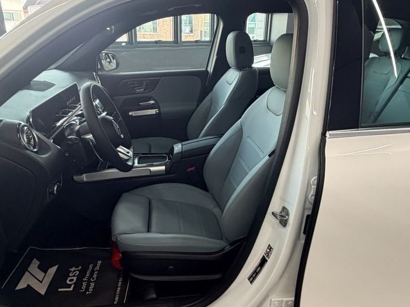 2025 Mercedes-Benz B-Class AMG GLB35 4MATIC photo 9