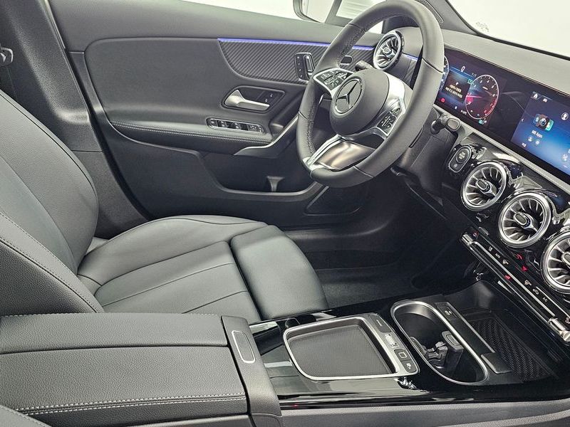 2026 Mercedes-Benz A-Class A220 Sedan photo 14