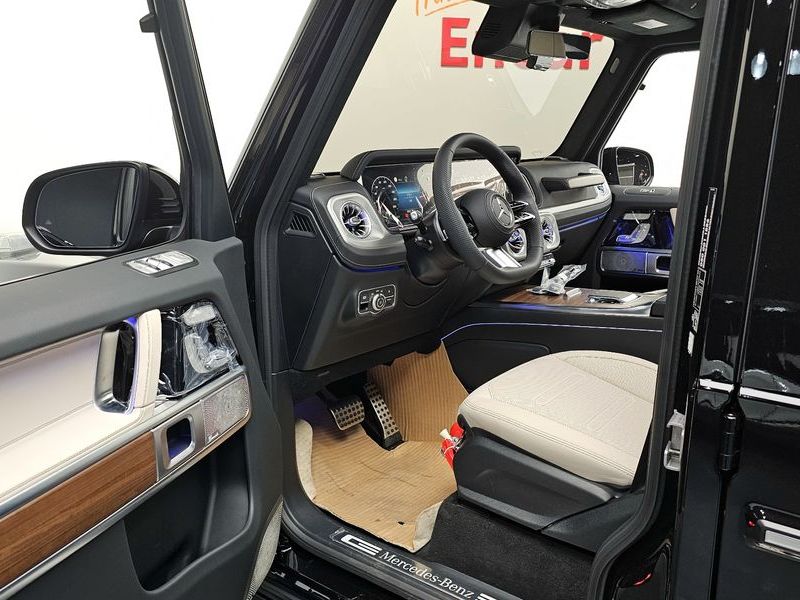 2026 Mercedes-Benz CLA G450d photo 10