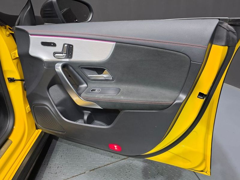 2020 Mercedes-Benz A-Class CLA250 4MATIC photo 24