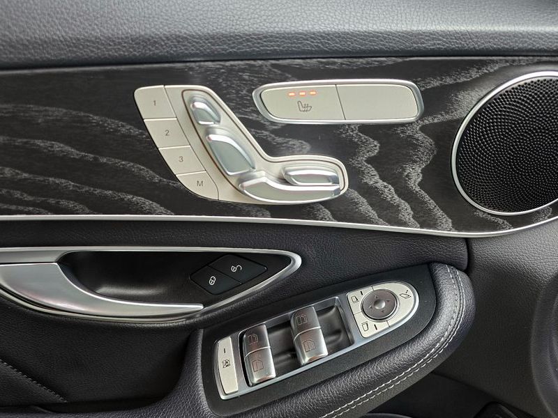 2018 Mercedes-Benz C-Class C200 4MATIC AMG Line photo 28