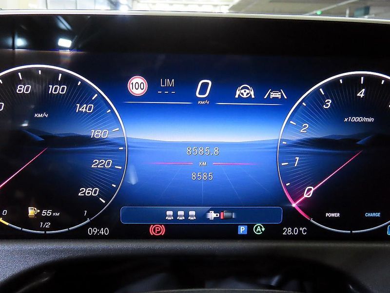 2026 Mercedes-Benz E-Class E200 AMG Line photo 9
