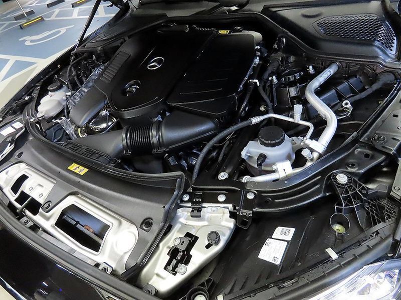 2026 Mercedes-Benz E-Class E200 AMG Line photo 19