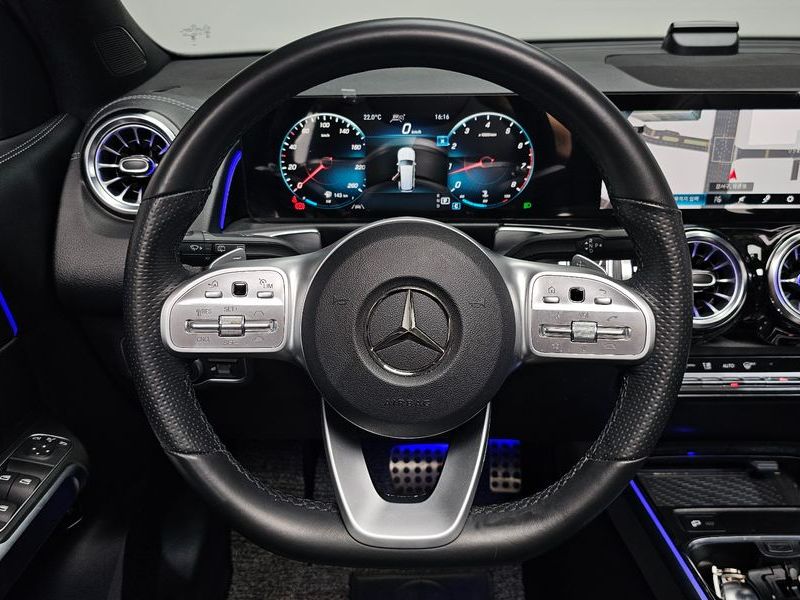 2021 Mercedes-Benz B-Class GLB250 4MATIC photo 12