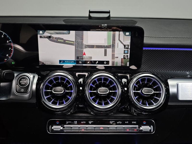 2021 Mercedes-Benz B-Class GLB250 4MATIC photo 13