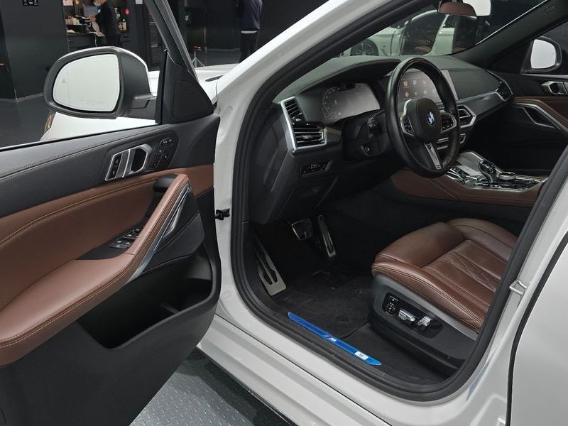 2022 BMW X6 xDrive30d M Sport photo 11