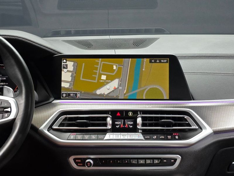 2022 BMW X5 xDrive 30d M Sport photo 14
