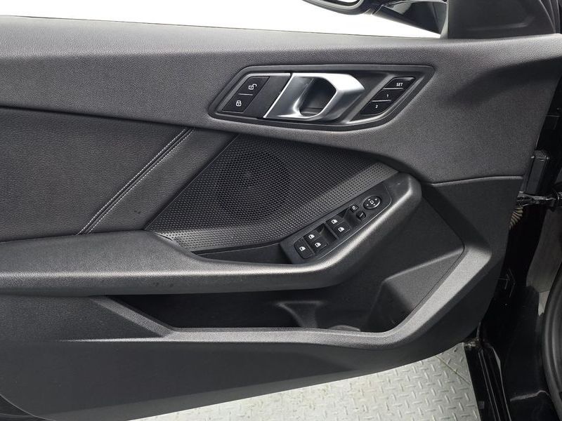 2020 BMW 1 Series 118d Joy First Edition photo 17