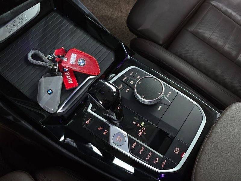 2022 BMW X3 xDrive 30e photo 9