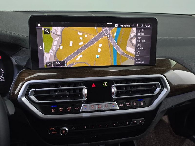 2022 BMW X3 xDrive 30e photo 14