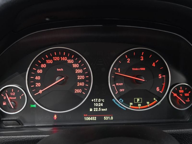 2013 BMW 3 Series 320d photo 8