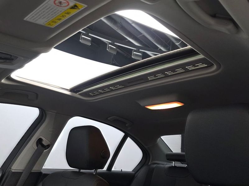 2013 BMW 3 Series 320d photo 16