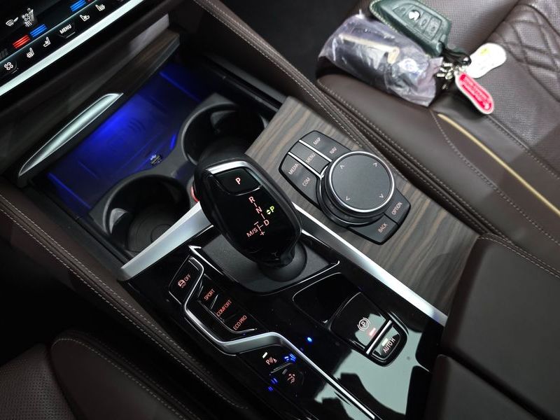 2023 BMW 6 Series 620d Luxury photo 9
