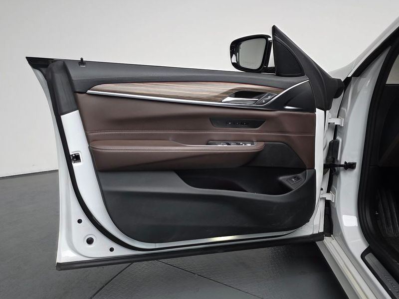 2023 BMW 6 Series 620d Luxury photo 24
