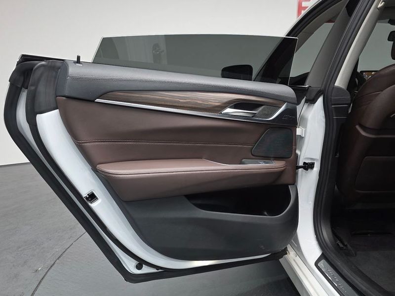 2023 BMW 6 Series 620d Luxury photo 25