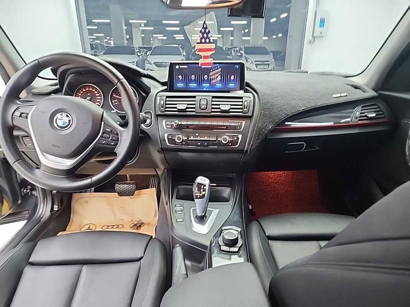 2015 BMW 1 Series 118d Sport 5Door photo 7