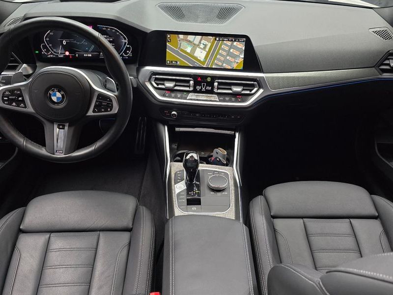 2021 BMW 3 Series 330e M Sport photo 7
