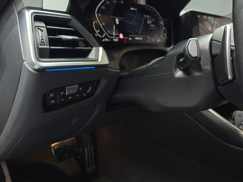 2021 BMW 3 Series 330e M Sport photo 15