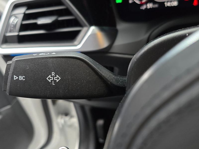 2021 BMW 3 Series 330e M Sport photo 27