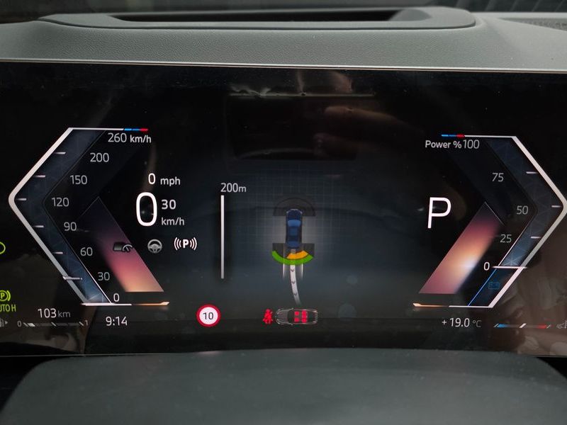 2025 BMW X6 xDrive40i M Sport photo 8