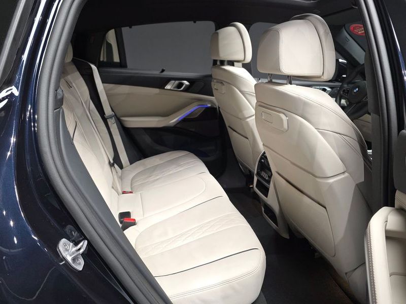 2025 BMW X6 xDrive40i M Sport photo 12