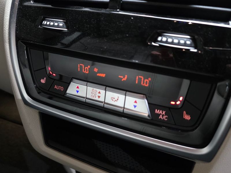 2025 BMW X6 xDrive40i M Sport photo 18