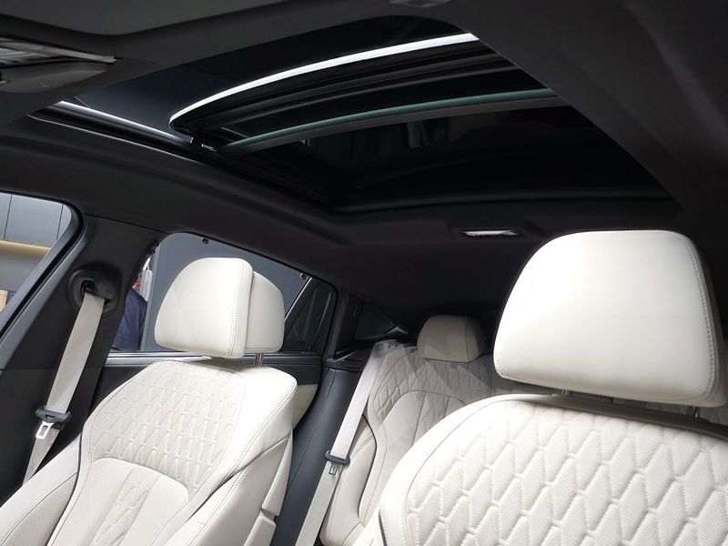 2025 BMW X6 xDrive40i M Sport photo 19